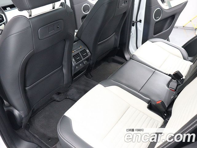 Land Rover Discovery Sport 2025 — photo 15