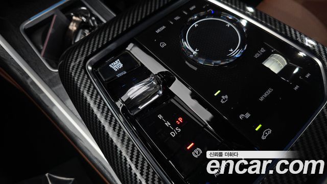 BMW 7-Series 2024 — photo 12