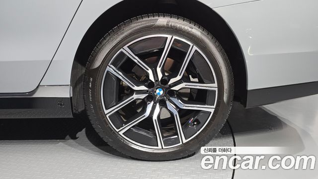 BMW 7-Series 2024 — photo 7