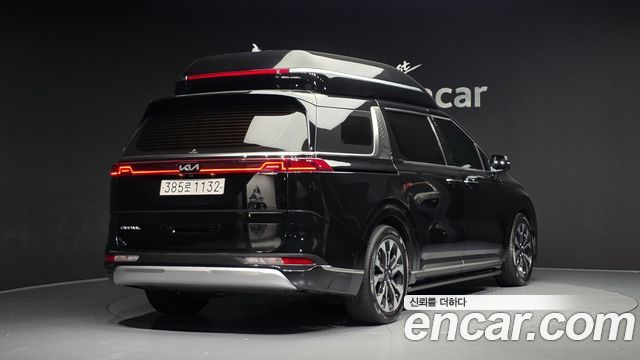 Kia Canival 2023 — photo 2