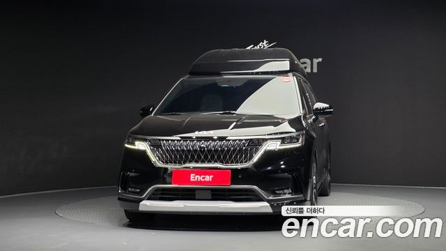 Kia Canival 2023 — photo 3