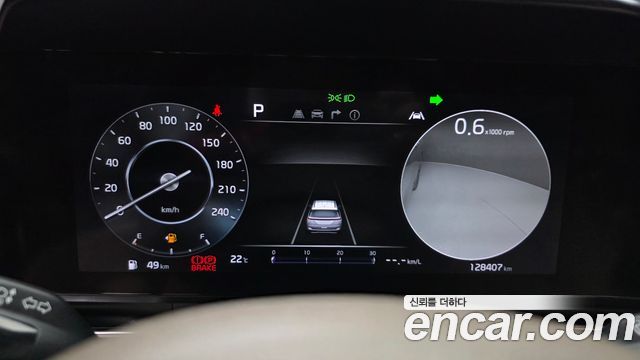 Kia Canival 2023 — photo 11