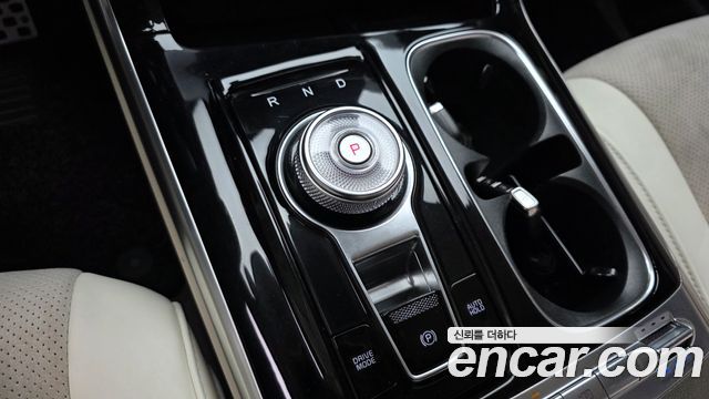 Kia Canival 2023 — photo 12