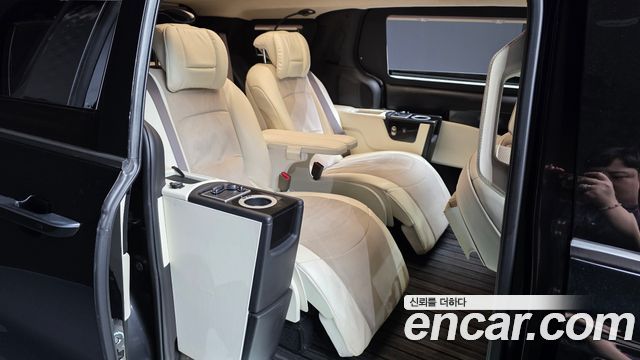 Kia Canival 2023 — photo 18