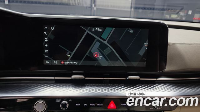 Kia Canival 2023 — photo 20