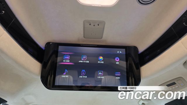 Kia Canival 2023 — photo 25