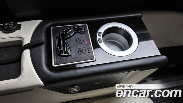 Kia Canival 2023 — photo 31