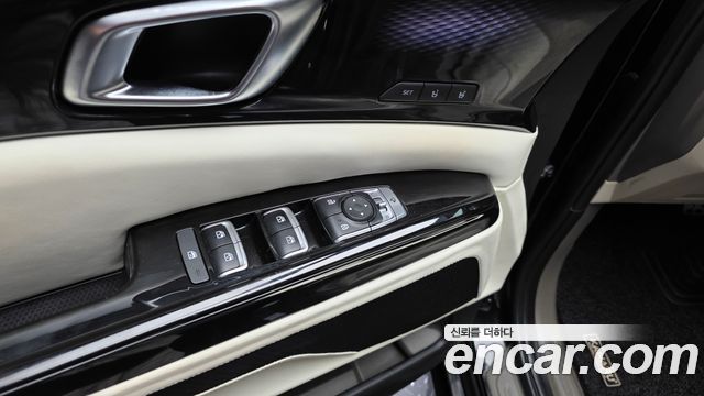 Kia Canival 2023 — photo 33