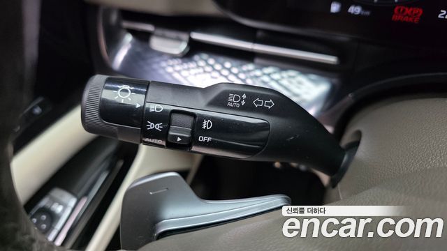 Kia Canival 2023 — photo 34