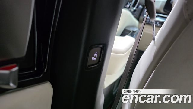 Kia Canival 2023 — photo 37