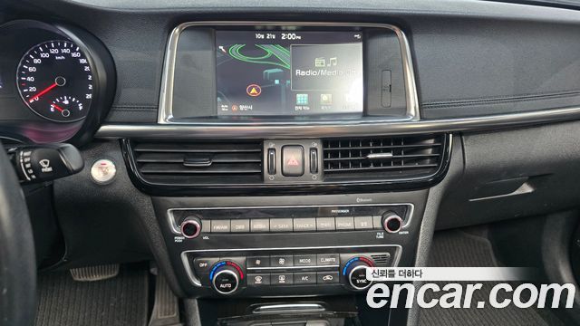 Kia K5 2016 — photo 19