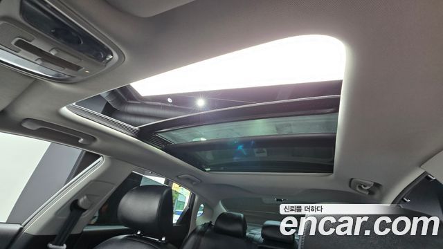 Kia K5 2016 — photo 24