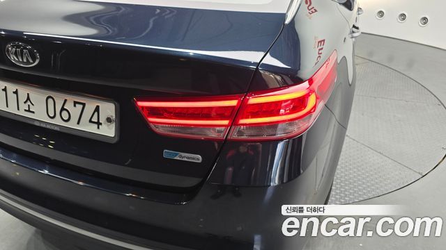 Kia K5 2016 — photo 9