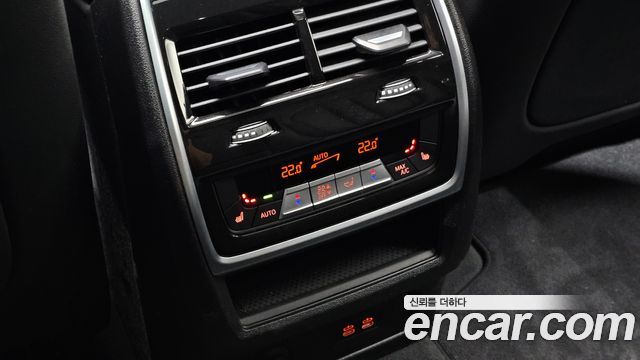 BMW X5 2026 — photo 31