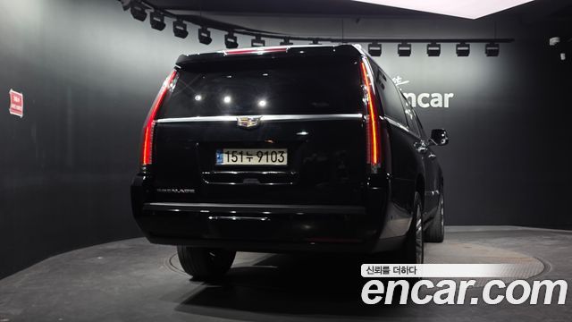 Cadillac Escalade 2017 — photo 4