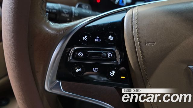 Cadillac Escalade 2017 — photo 16