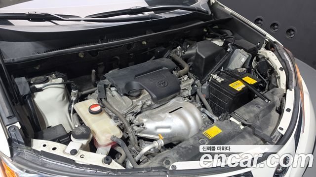 Toyota RAV4 2015 — photo 6
