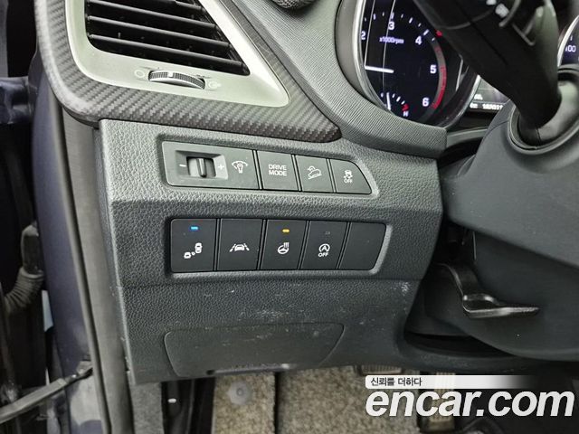 Hyundai Santafe 2016 — photo 18