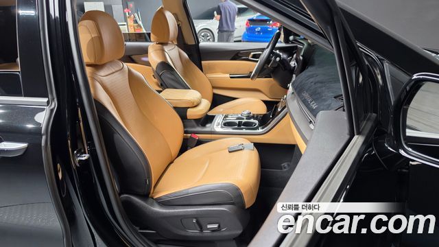 Kia Canival 2022 — photo 17