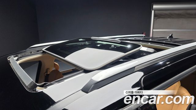 Kia Canival 2022 — photo 24
