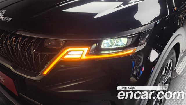Kia Canival 2022 — photo 8