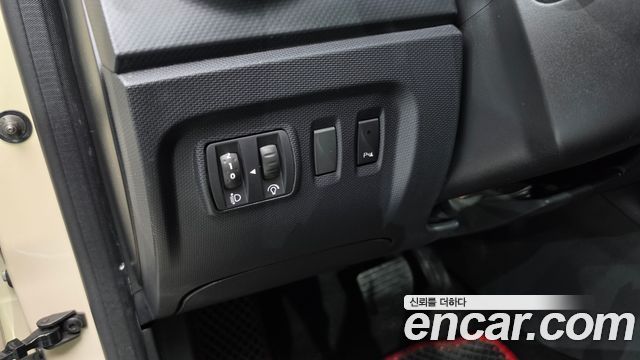 Renault Korea QM3 2015 — photo 23