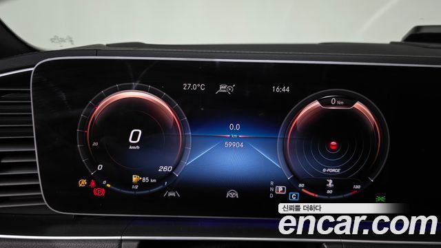 Mercedes-Benz GLE-Class 2021 — photo 11