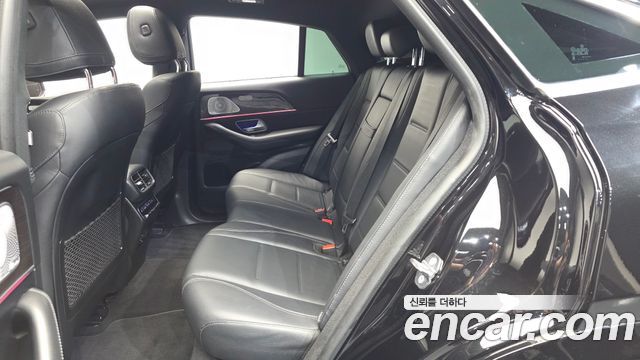 Mercedes-Benz GLE-Class 2021 — photo 17