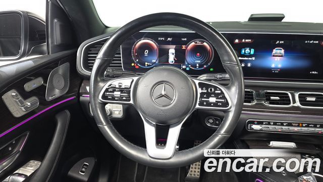 Mercedes-Benz GLE-Class 2021 — photo 20