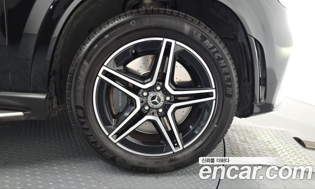 Mercedes-Benz GLE-Class 2021 — photo 7