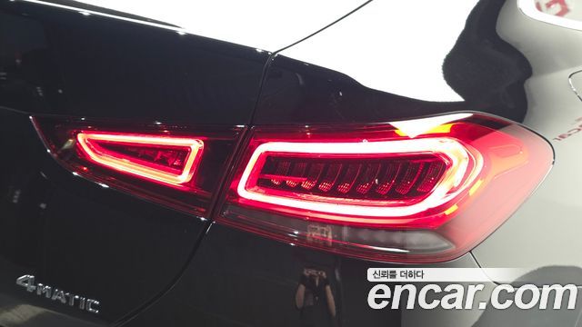 Mercedes-Benz GLE-Class 2021 — photo 9