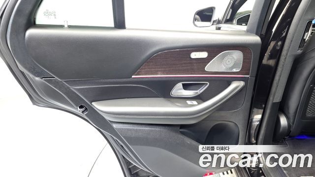 Mercedes-Benz GLE-Class 2021 — photo 15