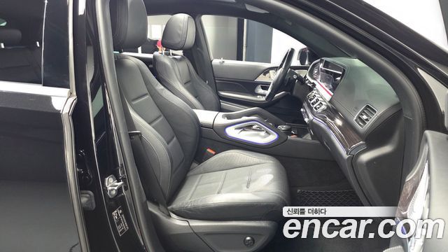 Mercedes-Benz GLE-Class 2021 — photo 16