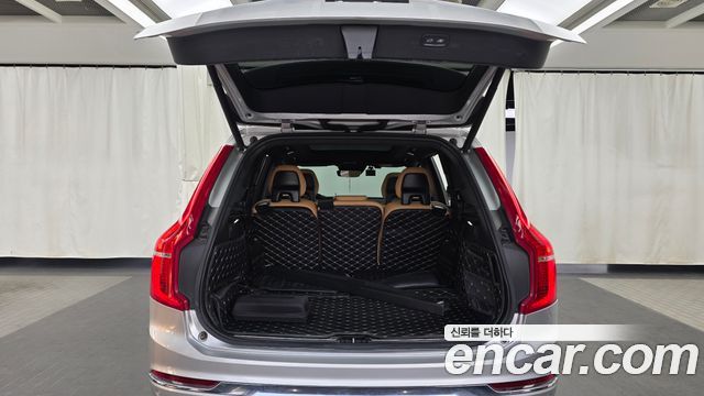 Volvo XC90 2022 — photo 26