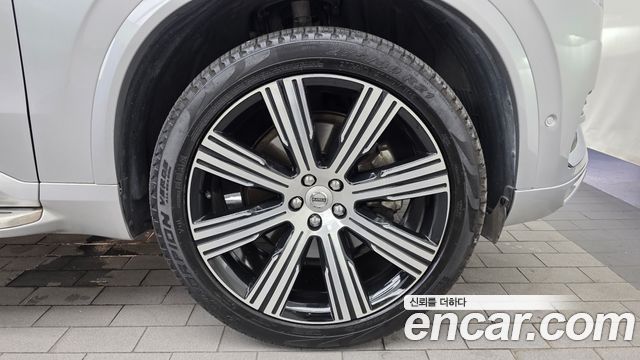 Volvo XC90 2022 — photo 7