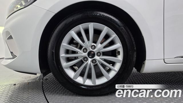Kia K7 2020 — photo 5