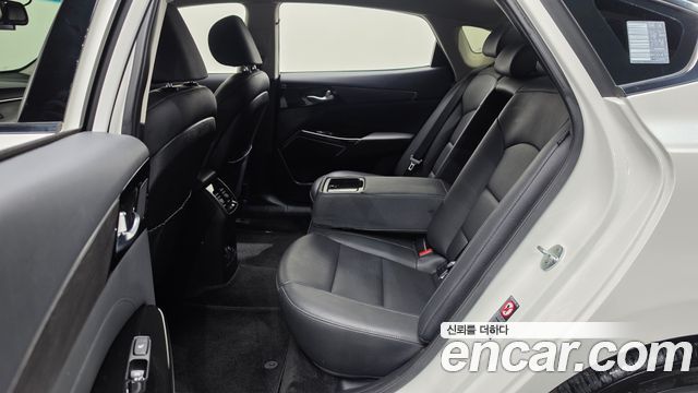 Kia K7 2020 — photo 17