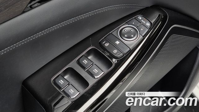 Kia K7 2020 — photo 25