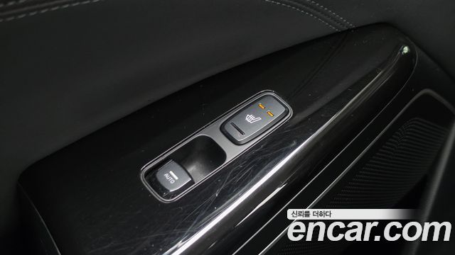 Kia K7 2020 — photo 26