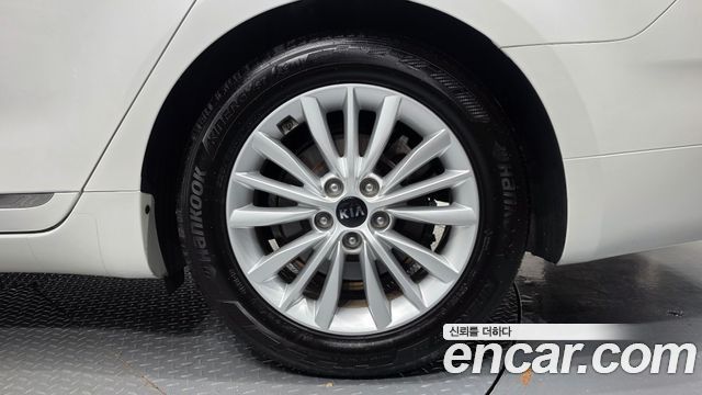 Kia K7 2020 — photo 7