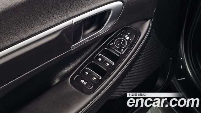 Hyundai Sonata 2022 — photo 17