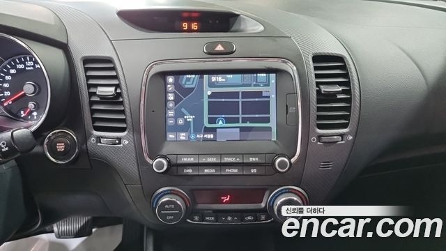 Kia K3 2017 — photo 12