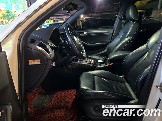 Audi SQ5 2014 — photo 11