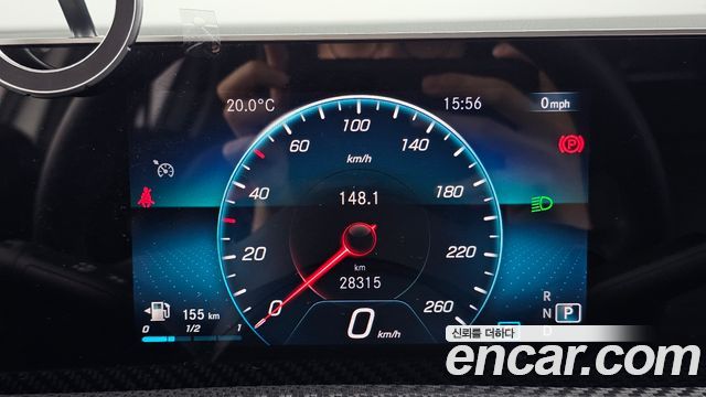 Mercedes-Benz A-Class 2020 — photo 11