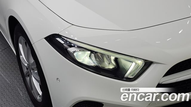 Mercedes-Benz A-Class 2020 — photo 8