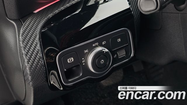 Mercedes-Benz A-Class 2020 — photo 27