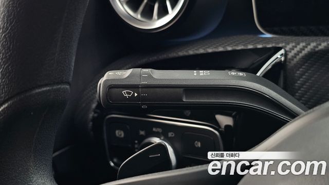Mercedes-Benz A-Class 2020 — photo 28