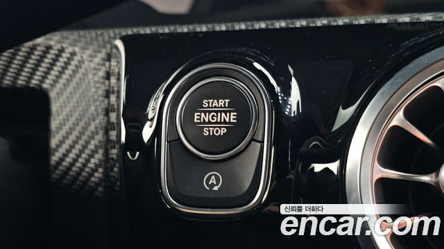 Mercedes-Benz A-Class 2020 — photo 29