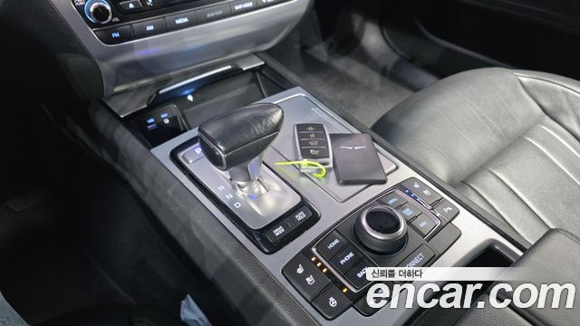 Genesis G80 2018 — photo 12