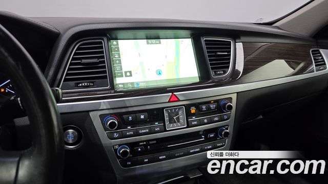 Genesis G80 2018 — photo 19